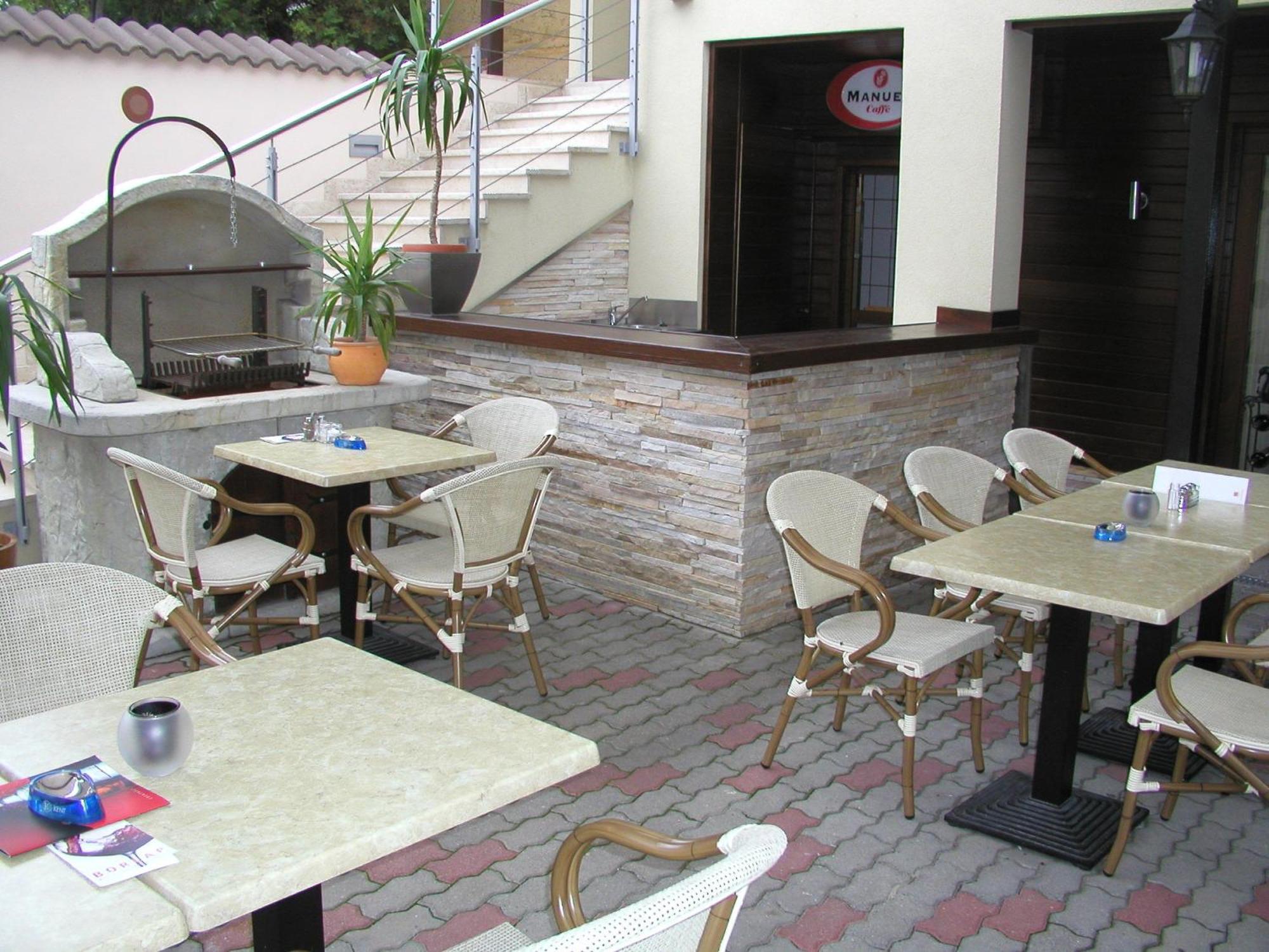 Roxane Panzio Hotel Budapest Exterior photo